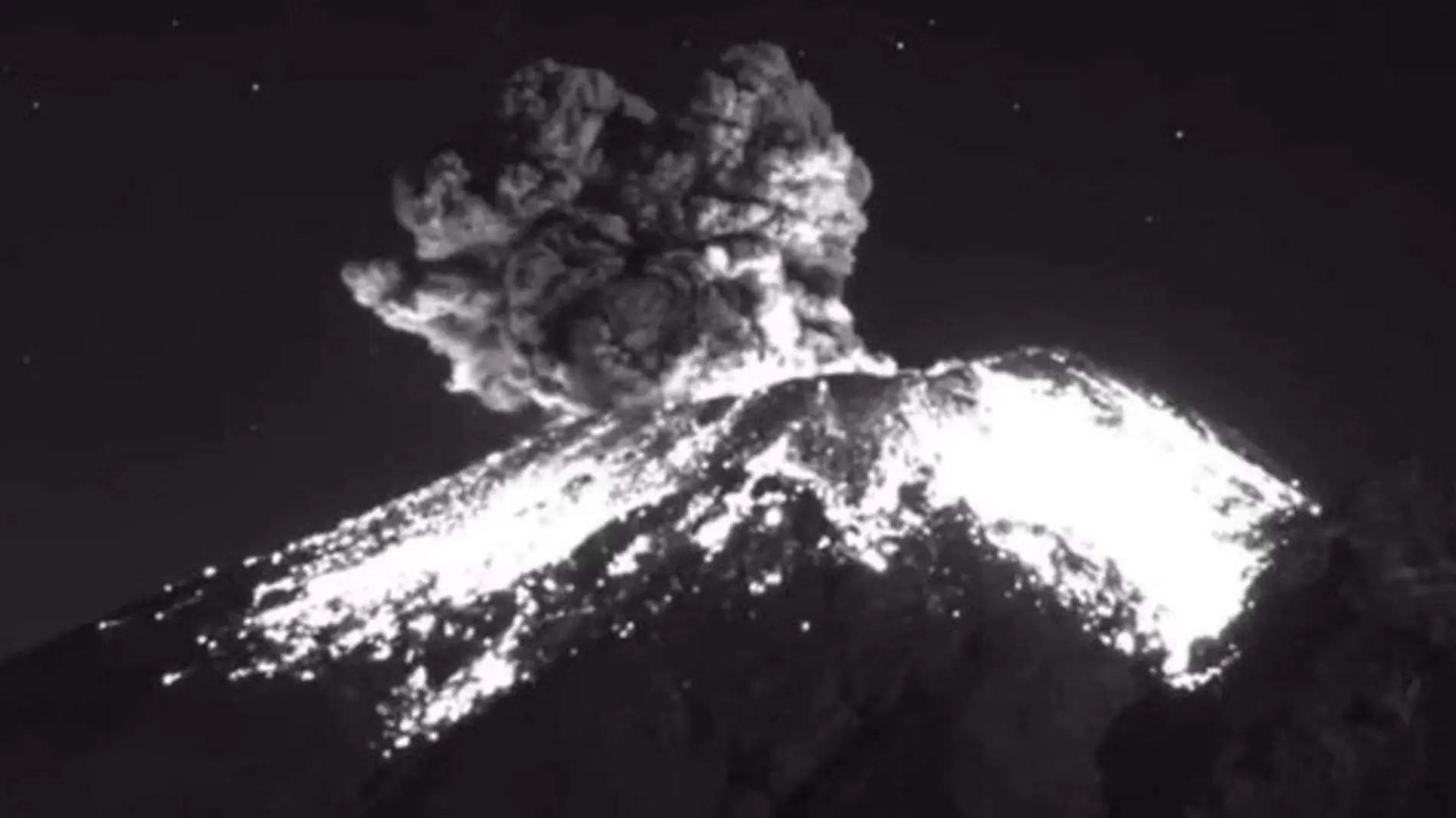 La fiesta de los Reyes Magos en Puebla también se sintió en el volcán Popocatépetl luego de que la madrugada de este 6 de enero se registrara una explosión